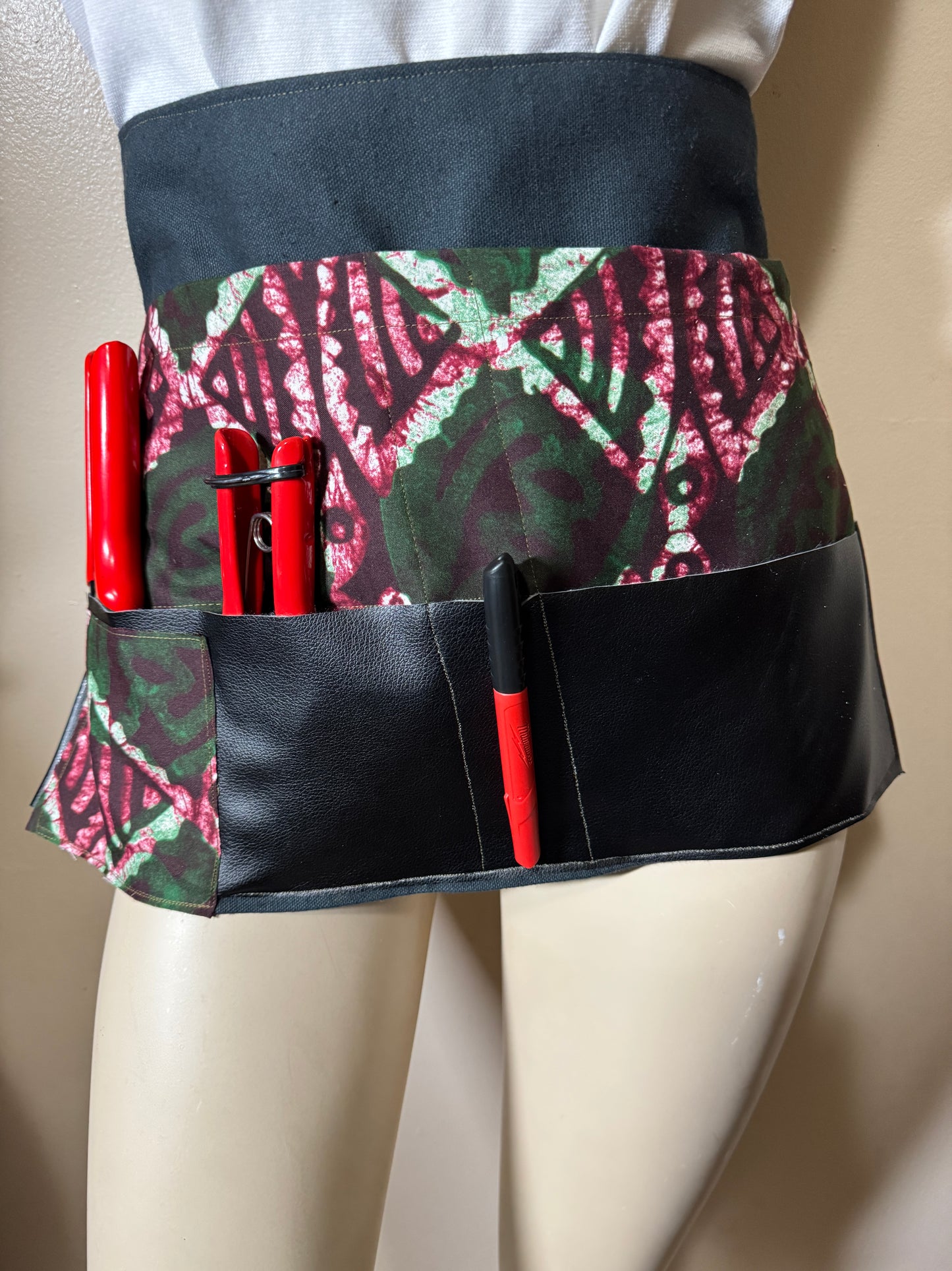 Gardner/Farmer Apron - Tool