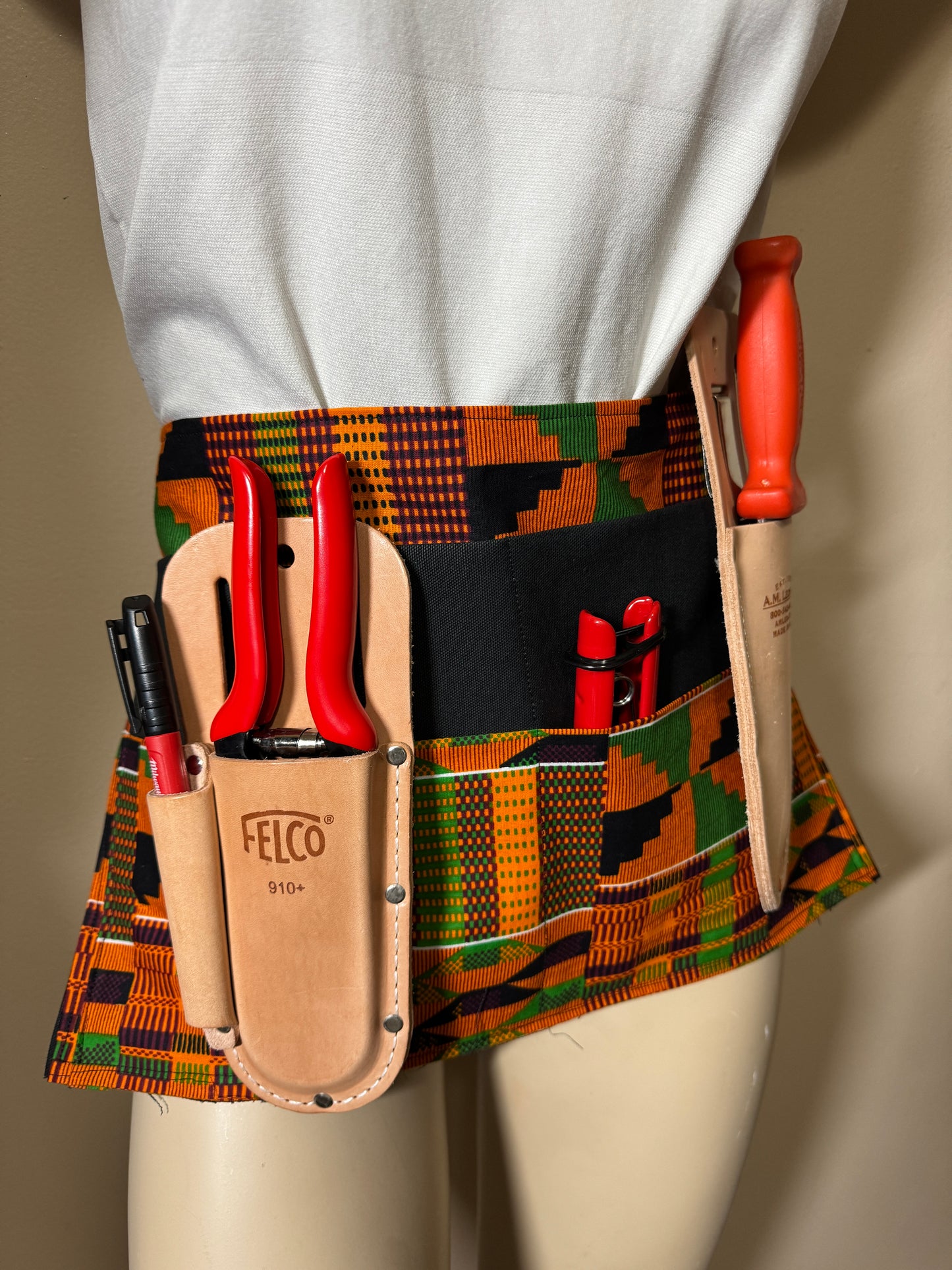 Gardner/Farmer Apron - Tool