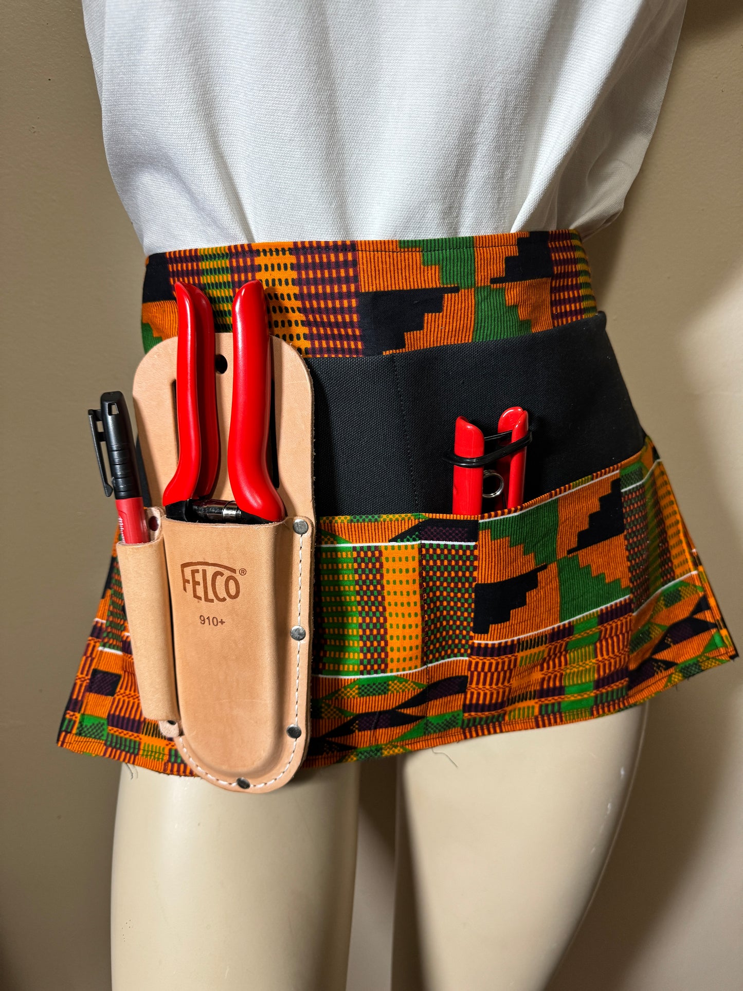 Gardner/Farmer Apron - Tool