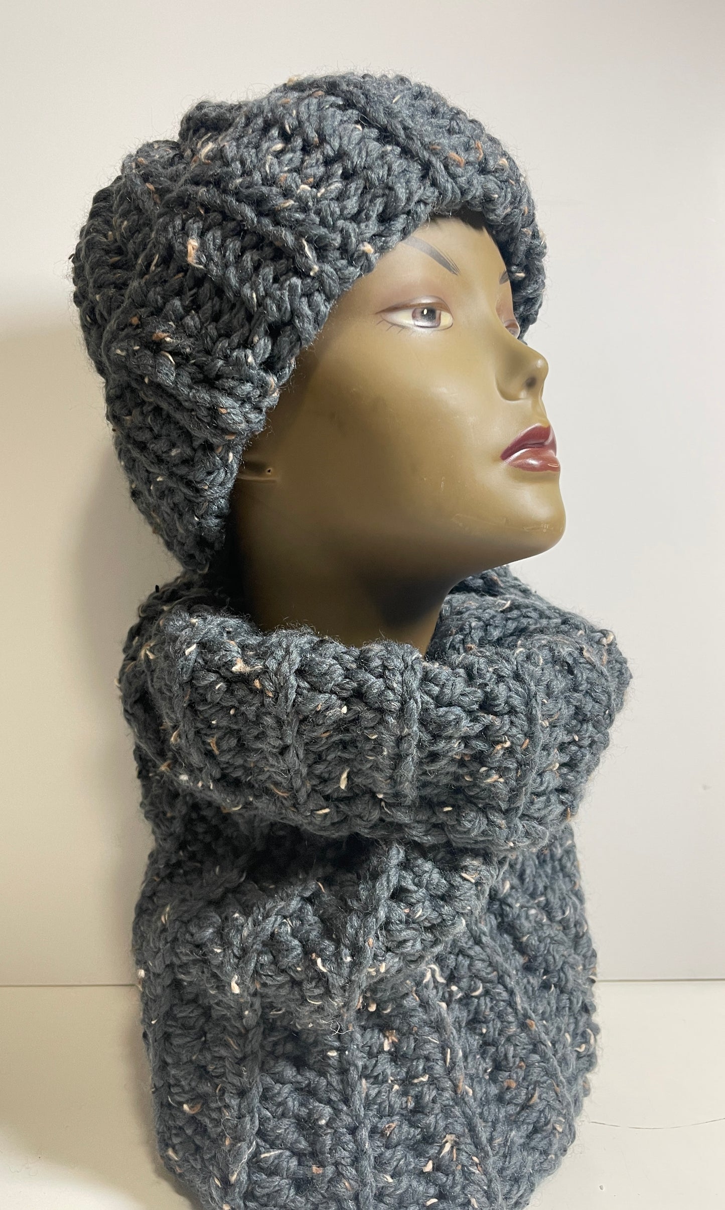 Green Mix Chunky Hat/Neck Wrap Set