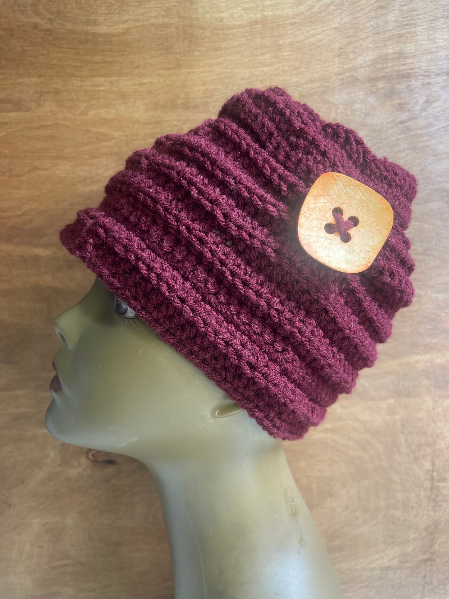 Beanie w/ coconut button