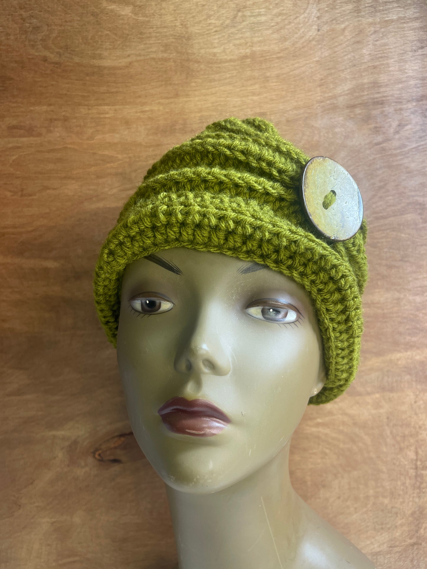 Beanie w/coconut button