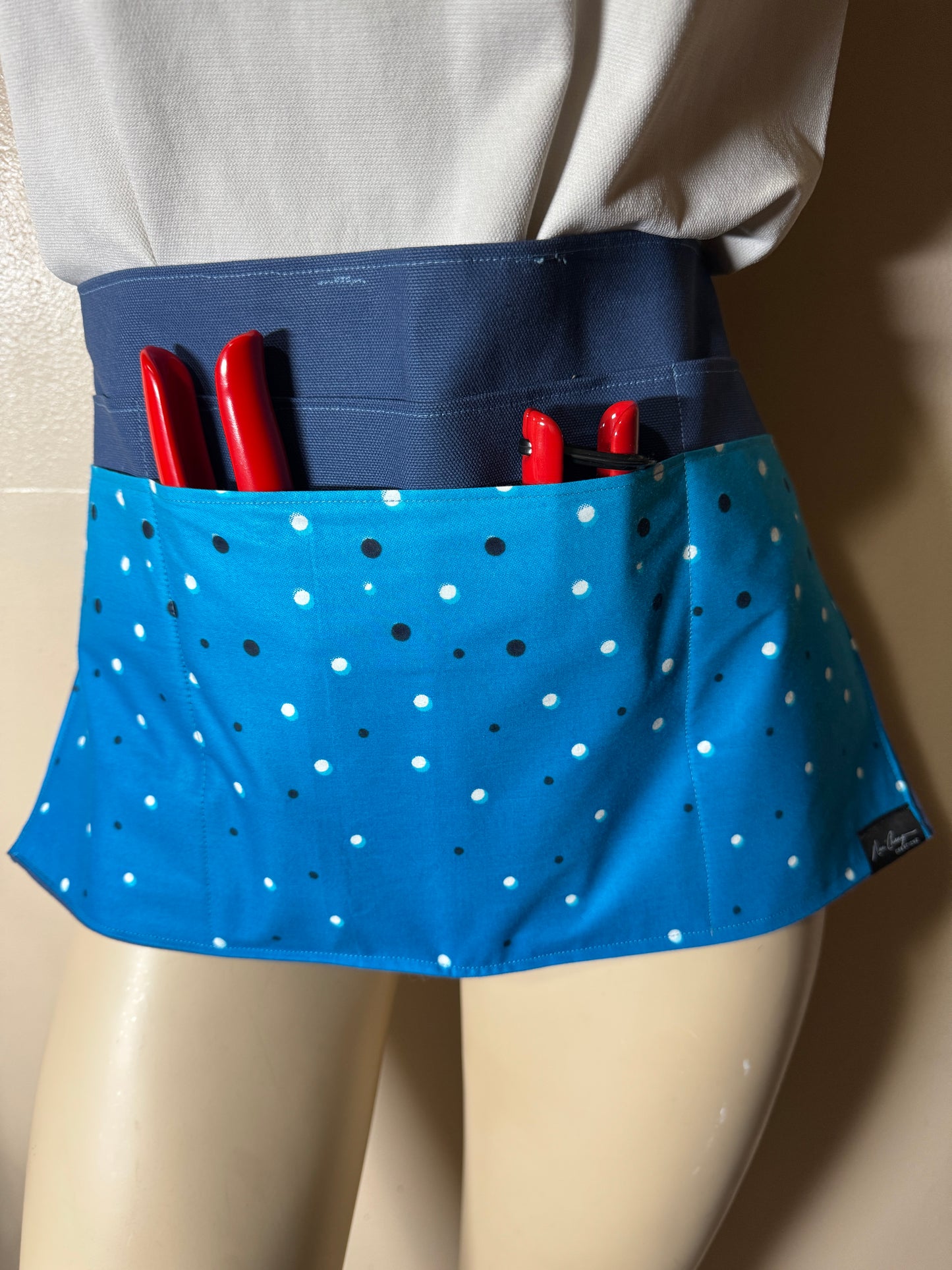 Gardner/Farmer Apron - Tool