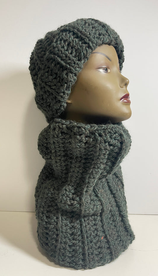 Green Mix Chunky Hat/Neck Wrap Set